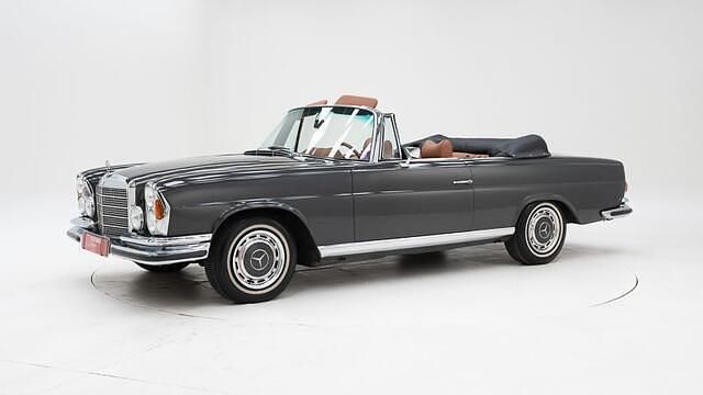 Overige Gebruikt 1970 Mercedes 280 | € 150.000 - Afbeelding 1/4