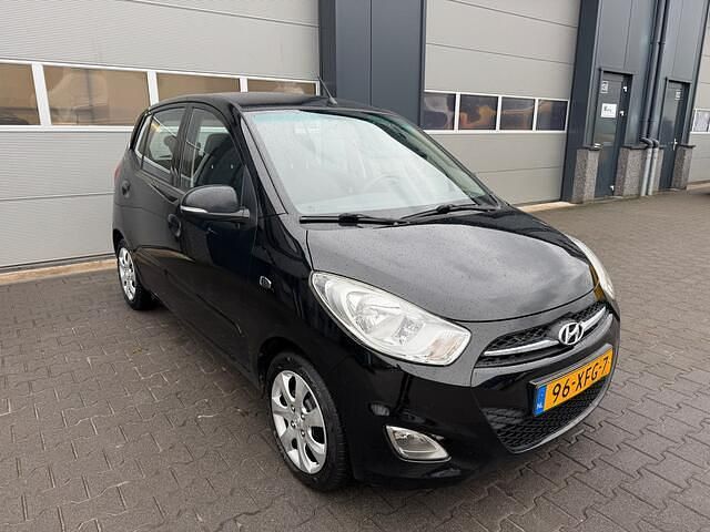 Occasion Hyundai i10 69 PK (50 kW) 2012 Zwart (metallic) Hatchback