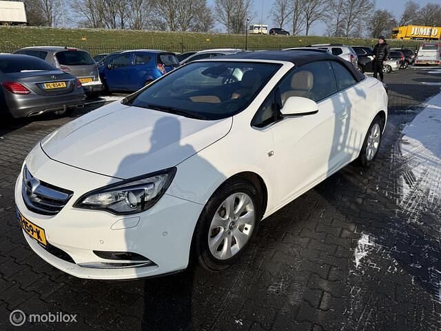 Occasion Opel Cascada 165 PK (121 kW) 2014 Wit Cabriolet