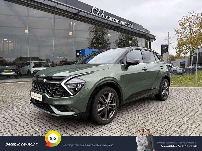 Groen (metallic) Gebruikt 2022 Kia Sportage SUV | € 34.945 - Afbeelding 1/4
