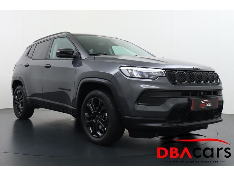 Grijs Gebruikt 2023 Jeep Compass Night Eagle SUV | € 27.950 (Goede deal) - Afbeelding 1/4