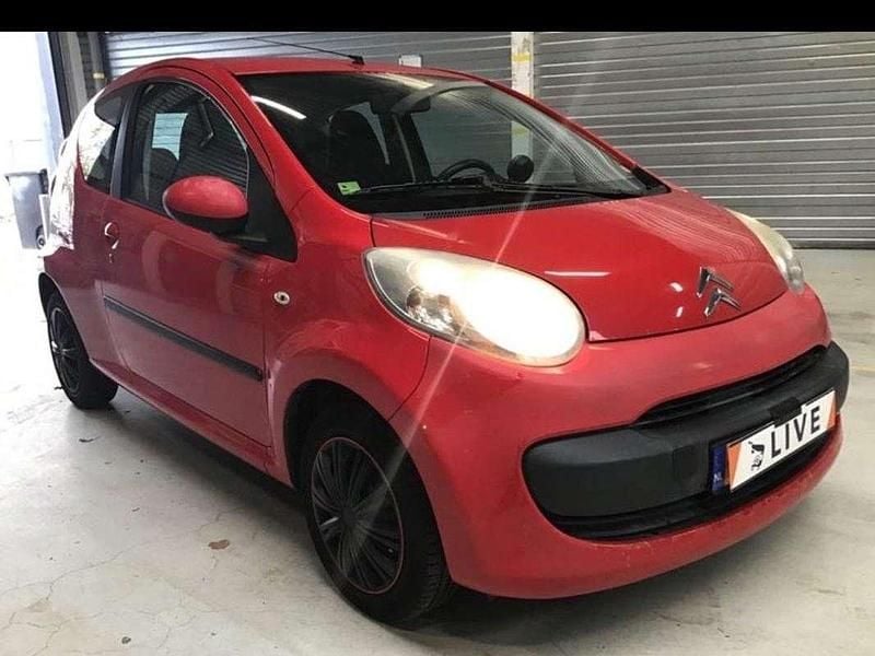 Rood Gebruikt 2008 Citroën C1 Hatchback | € 1.500 (Goede deal) - Afbeelding 1/4