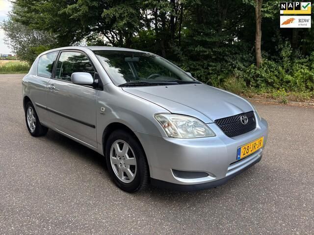 Grijs Gebruikt 2002 Toyota Corolla Terra Hatchback | € 2.450 (Eerlijke prijs) - Afbeelding 1/4