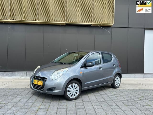 Grijs Gebruikt 2014 Suzuki Alto Hatchback | € 5.249 (Eerlijke prijs) - Afbeelding 1/4