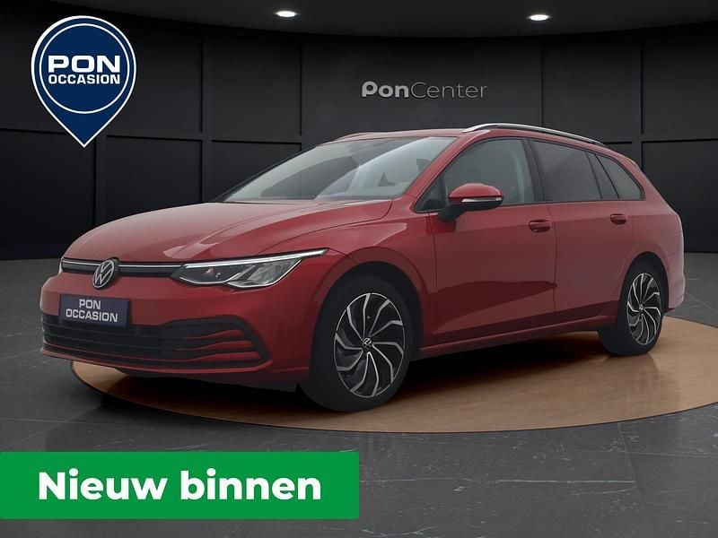 Occasion VW Golf VIII Business 110 PK (80 kW) 2023 Rood Stationwagen