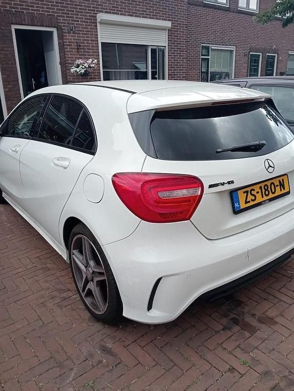 Occasion Mercedes A180 Prestige 122 PK (89 kW) 2015 Wit Hatchback