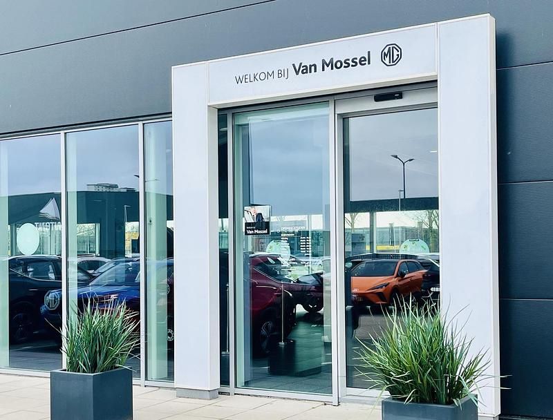 Wit Gebruikt 2019 MG ZS Luxury Sedan | € 13.995 (Eerlijke prijs) - Afbeelding 1/1