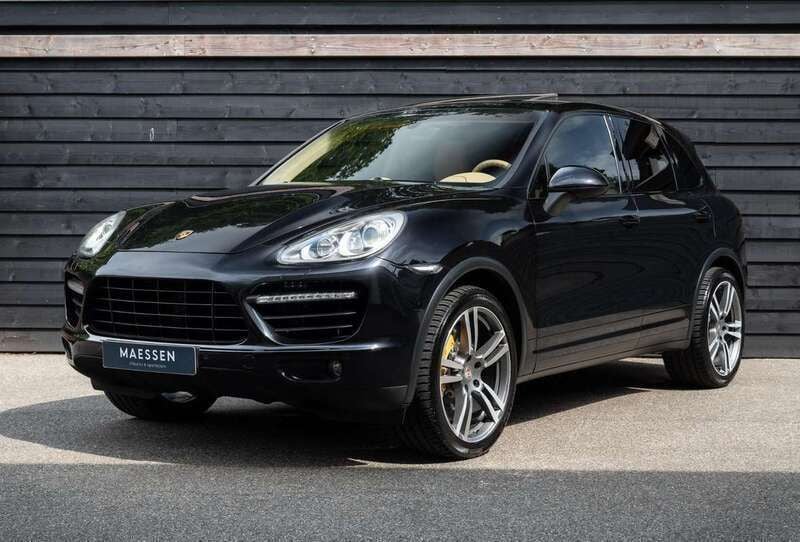 Zwart, metallic lak Gebruikt 2010 Porsche Cayenne Turbo SUV | € 54.950 - Afbeelding 1/2