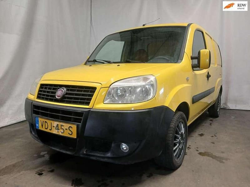 Gebruikt 2009 Fiat Doblò MPV | € 1.795 (Goede deal) - Afbeelding 1/4