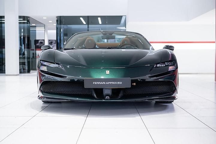 Occasion Ferrari SF90 2025 Groen Cabriolet