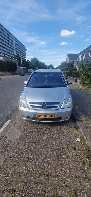 Gebruikt 2004 Opel Meriva Cosmo MPV | € 1.500 (Eerlijke prijs) - Afbeelding 1/4
