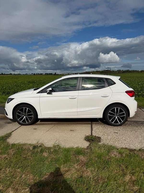 Occasion Seat Ibiza Style 90 PK (66 kW) 2022 Wit Hatchback