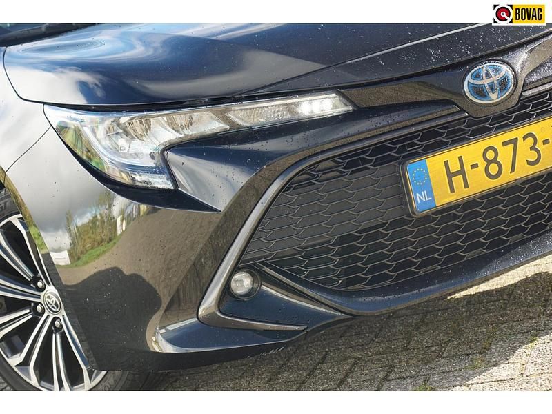 Zwart Occasion 2020 Toyota Corolla Business Edition Stationwagen | € 18.325 (Goede deal) - Afbeelding 1/4