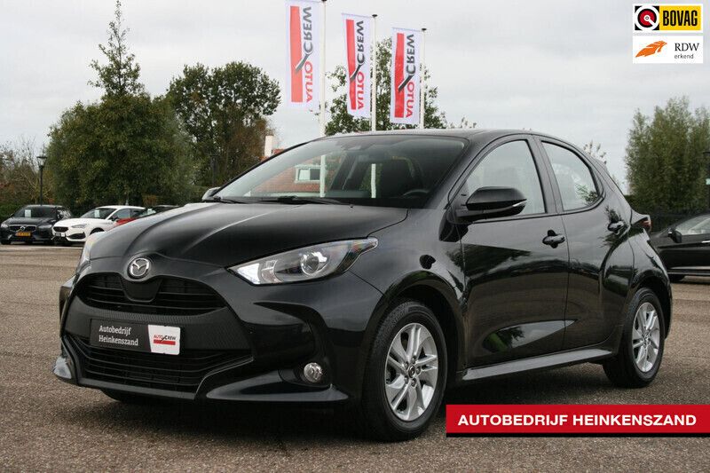 Zwart Gebruikt 2024 Mazda 2 Center-Line Hatchback | € 23.450 (Goede deal) - Afbeelding 1/4