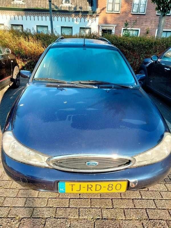 Blauw Gebruikt 1998 Ford Mondeo Ghia Stationwagen | € 2.950 - Afbeelding 1/4