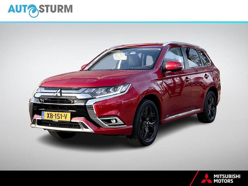 Rood Gebruikt 2018 Mitsubishi Outlander P-HEV Intense+ SUV | € 21.450 (Eerlijke prijs) - Afbeelding 1/4