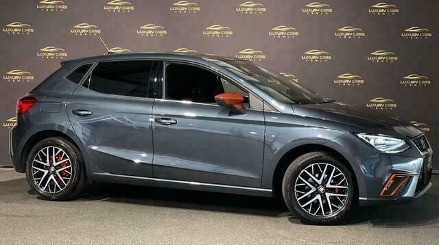 Grijs Gebruikt 2019 Seat Ibiza Beats Hatchback | € 16.750 (Iets duurder) - Afbeelding 1/4