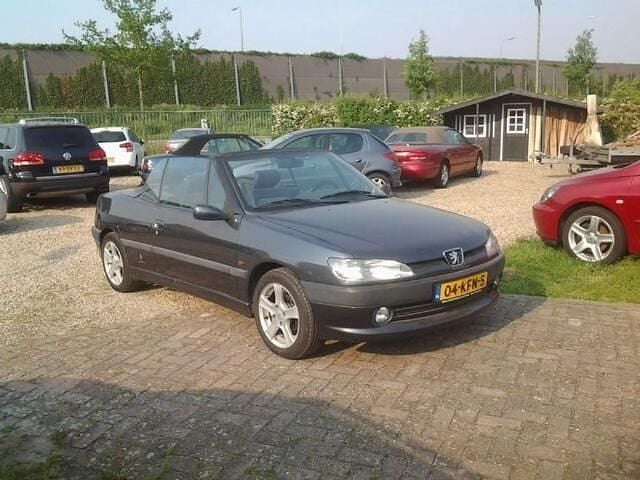 Grijs Gebruikt 2000 Peugeot 306 S Cabriolet | € 4.489 - Afbeelding 1/4