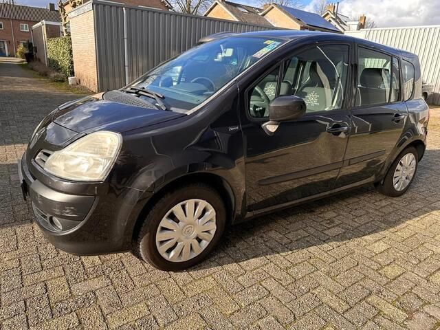 Zwart Gebruikt 2011 Renault Modus MPV | € 999 - Afbeelding 1/4