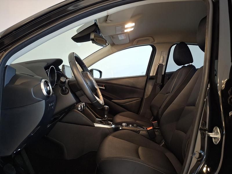 Occasion Mazda 2 Luxury 2021 Zwart Hatchback