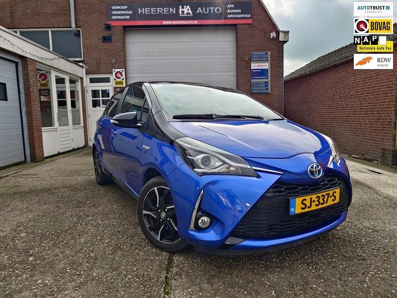Blauw Gebruikt 2018 Toyota Yaris Hybrid Plus Hatchback | € 17.250 (Eerlijke prijs) - Afbeelding 1/4