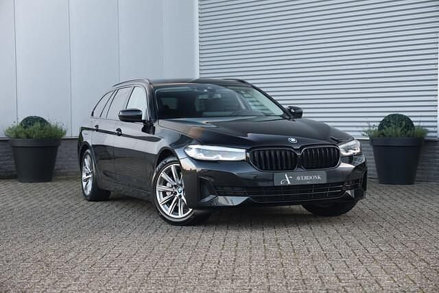 Occasion BMW 530e Executive 292 PK (214 kW) 2023 Zwart Stationwagen