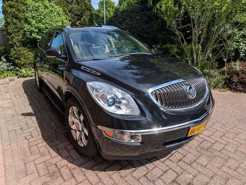 Zwart Gebruikt 2008 Buick Enclave SUV | € 8.999 - Afbeelding 1/4