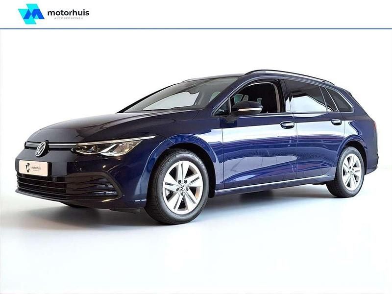Blauw Occasion 2021 VW Golf VIII Life Stationwagen | € 15.745 (Eerlijke prijs) - Afbeelding 1/4