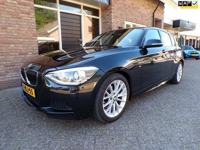 Zwart Gebruikt 2015 BMW 114 Executive Hatchback | € 12.950 - Afbeelding 1/4