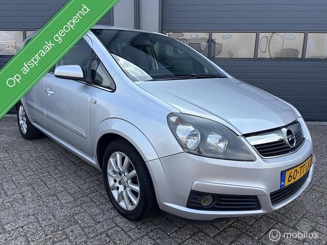 Grijs Gebruikt 2007 Opel Zafira Executive MPV | € 3.249 (Iets duurder) - Afbeelding 1/3