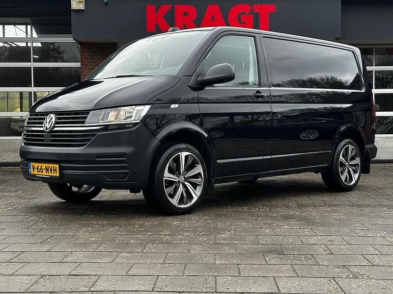 Zwart Occasion 2021 VW T6.1 Van | € 29.950 (Super prijs) - Afbeelding 1/4