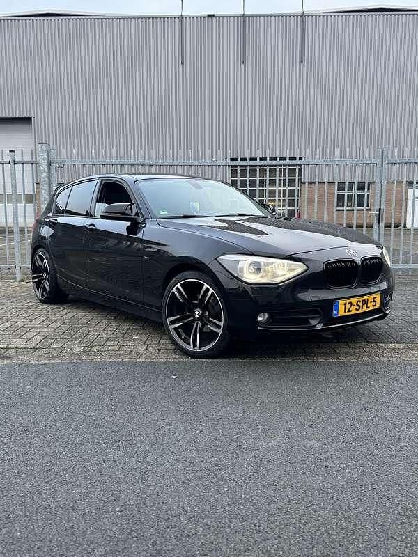 Occasion BMW 116 136 PK (100 kW) 2011 Zwart Hatchback