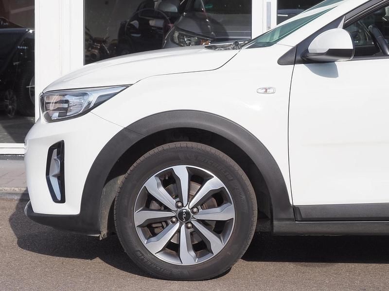 Occasion Kia Stonic 101 PK (74 kW) 2022 Wit SUV