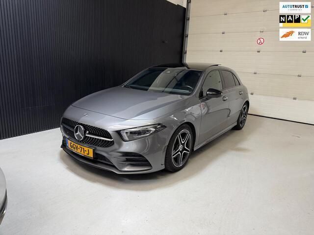 Grijs Gebruikt 2020 Mercedes A200 Premium Plus Hatchback | € 27.500 (Duur) - Afbeelding 1/4