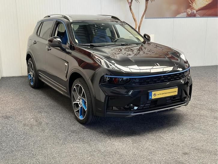 Occasion Lynk & Co 01 261 PK (191 kW) 2023 Zwart (metallic) SUV