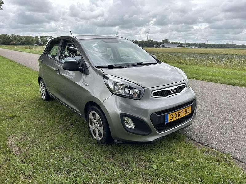 Grijs Gebruikt 2014 Kia Picanto Hatchback | € 5.000 (Goede deal) - Afbeelding 1/4