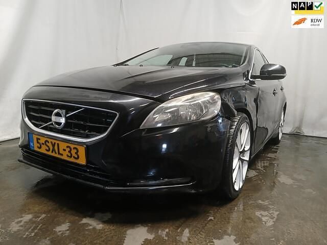 Zwart Gebruikt 2013 Volvo V40 Summum Hatchback | € 3.350 - Afbeelding 1/4