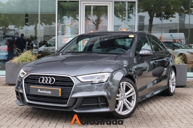 Grijs Gebruikt 2020 Audi A3 S-Line Sedan | € 21.900 (Goede deal) - Afbeelding 1/4