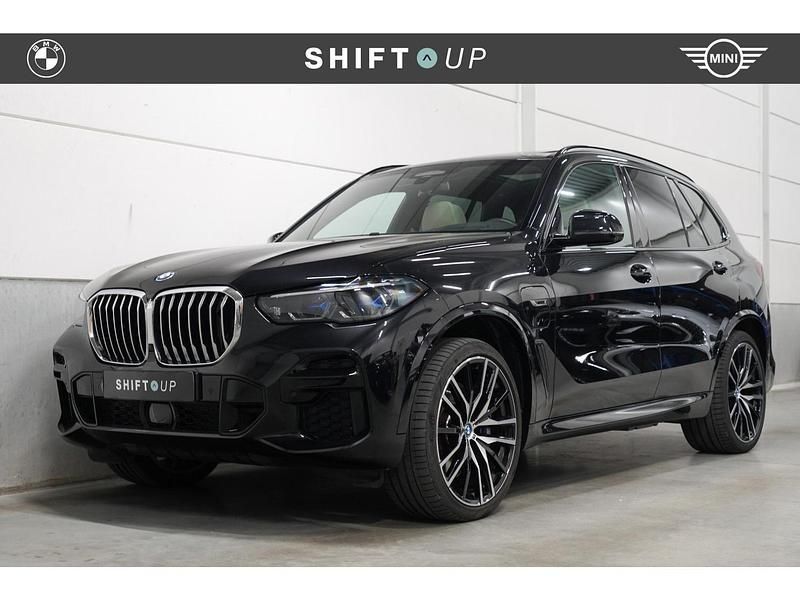 Zwart Gebruikt 2022 BMW X5 M Sport SUV | € 69.940 (Eerlijke prijs) - Afbeelding 1/3