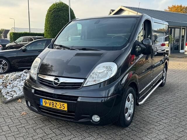 Zwart Occasion 2009 Opel Vivaro MPV | € 2.450 (Super prijs) - Afbeelding 1/4