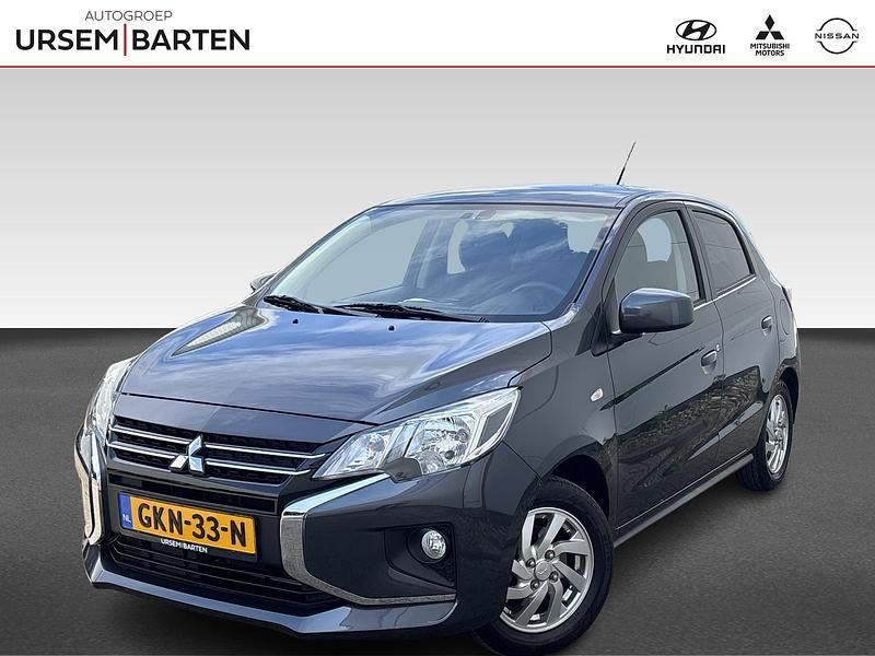 Grijs Gebruikt 2024 Mitsubishi Space Star Hatchback | € 18.430 (Duur) - Afbeelding 1/4