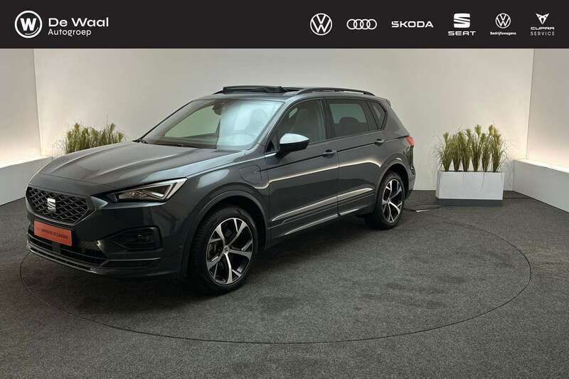 Grijs Gebruikt 2022 Seat Tarraco FR SUV | € 38.800 (Duur) - Afbeelding 1/3