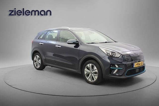 Blauw Gebruikt 2020 Kia e-Niro SUV | € 15.845 (Super prijs) - Afbeelding 1/3