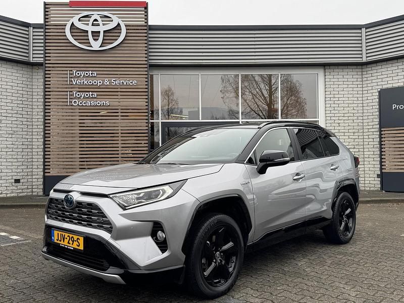 Grijs Gebruikt 2020 Toyota RAV4 SUV | € 32.900 (Eerlijke prijs) - Afbeelding 1/4