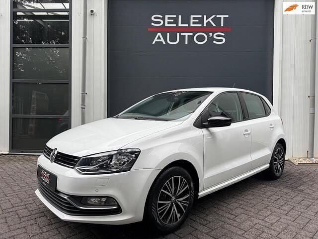 Wit Gebruikt 2017 VW Polo Allstar Hatchback | € 11.450 (Eerlijke prijs) - Afbeelding 1/4