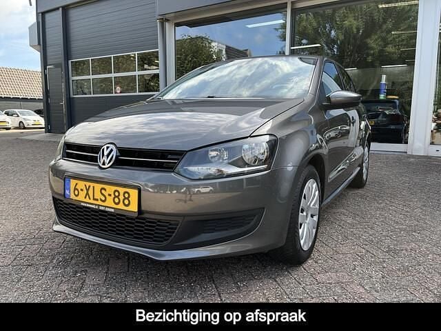 Grijs Gebruikt 2014 VW Polo Edition Hatchback | € 6.700 (Eerlijke prijs) - Afbeelding 1/4