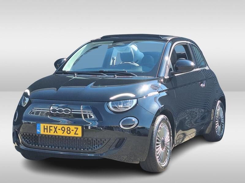 Zwart Gebruikt 2022 Fiat 500e Icon | € 20.425 (Super prijs) - Afbeelding 1/3