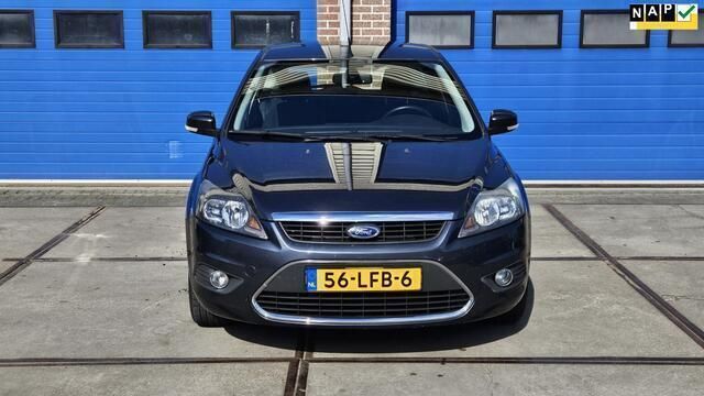 Grijs Gebruikt 2010 Ford Focus Limited Stationwagen | € 2.750 (Eerlijke prijs) - Afbeelding 1/4