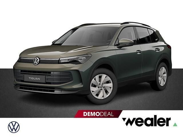 Groen Gebruikt 2025 VW Tiguan SUV | € 43.840 (Super prijs) - Afbeelding 1/1