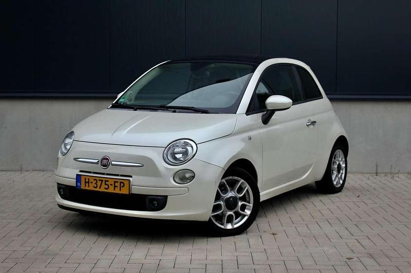 Wit Gebruikt 2009 Fiat 500 Pop Hatchback | € 4.650 (Eerlijke prijs) - Afbeelding 1/4